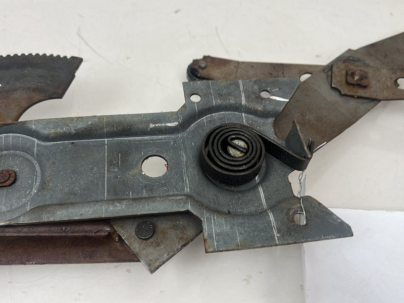 1976-1979 Cadillac Seville Rear Driver Left Window Regulator + Motor OEM #5598EM