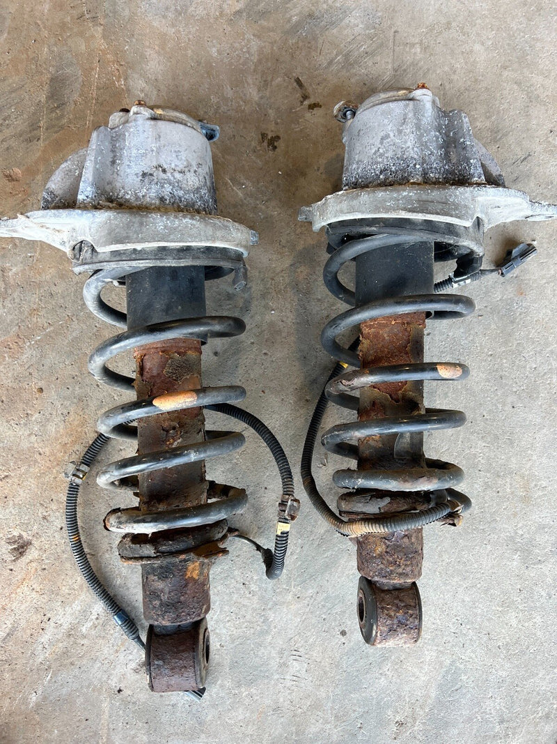 2005-2007 Volvo S60R V70R Pair Rear Left & Right 4C Struts 8672094 OEM #977EM