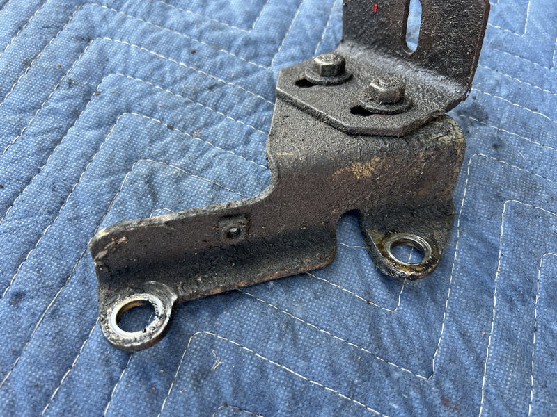 1978 Volvo 240 242 - Transmission Mount