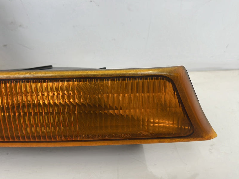 1993-2000 Ford Ranger Front Passenger Right Turn Signal Light Lamp OEM #6016EM