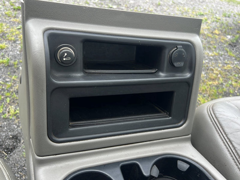 Chevrolet Silverado - Seat Front Pair