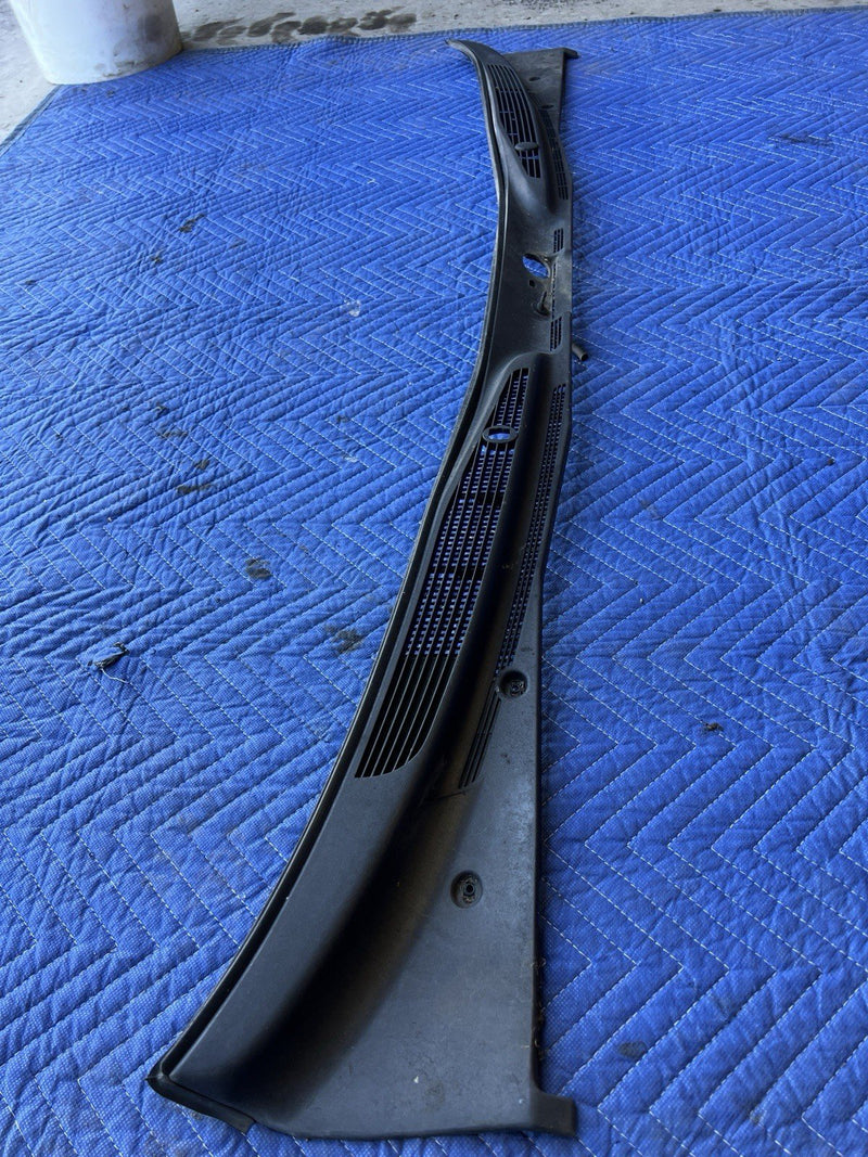 1998-2003 Jaguar XJR XJ8 X308 Cowl Trim Cover Panel Wiper GNC8861BC #4658E