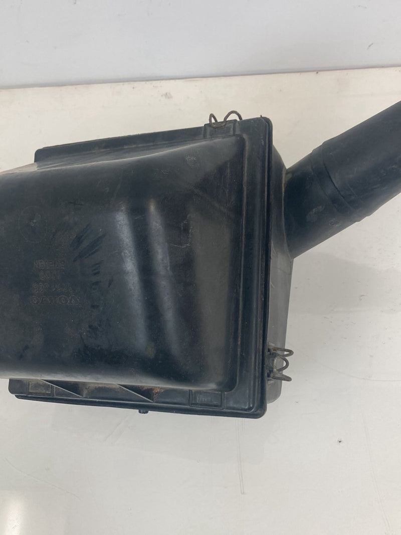 1975-1980 Volvo 244 Air Filter Box 1257306 1257304 OEM #4281M