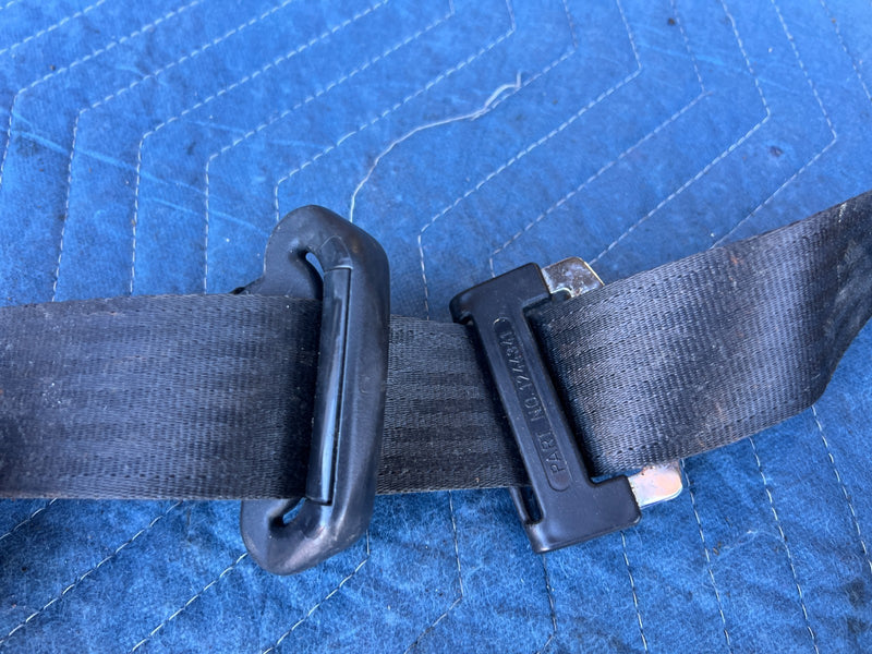 1986-1993 Volvo 240 244 245 Front Passenger Right Seat Belt Retractor OE #4342EM