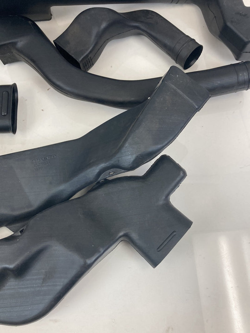 1992 Volvo 940 944 - HVAC Air Duct Set PN: 1347612 1347611 6841082 3506424 352240 1347754