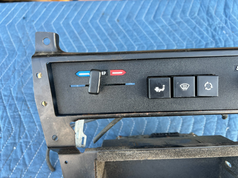 1986-1993 Volvo 240 244 Sedan Center Dash Trim Heat AC Control Switch OE #4200EM