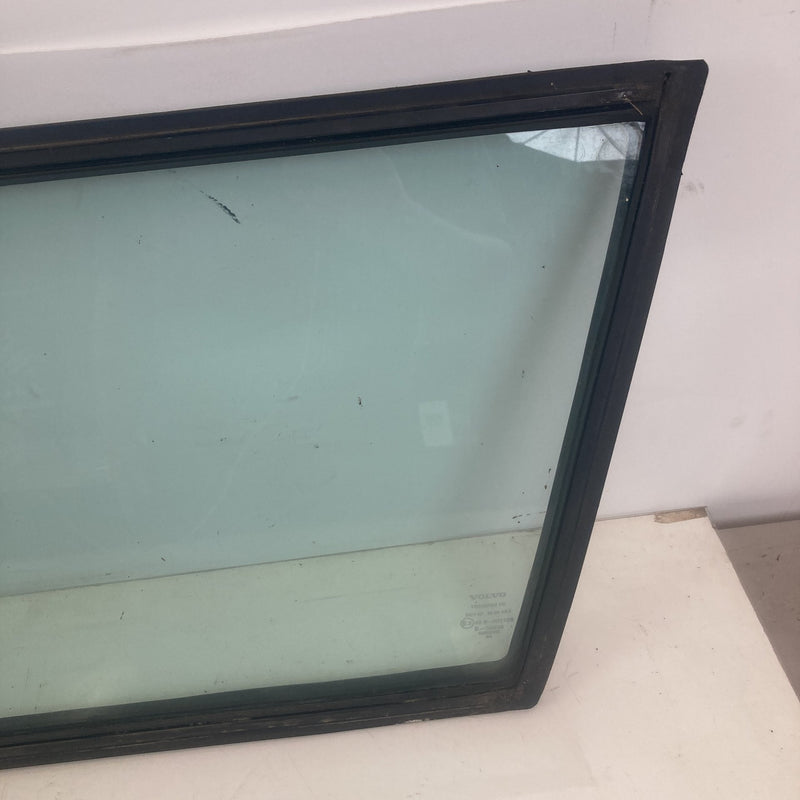 1981-1985 Volvo 240 245 Window Glass Rear Quarter Right Wagon OEM