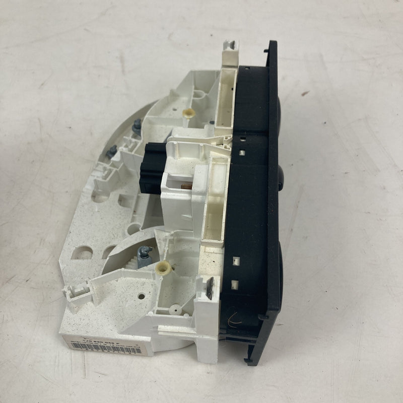 2001-2005 Volkswagen Passat HVAC Climate Control Switch OEM #5493M
