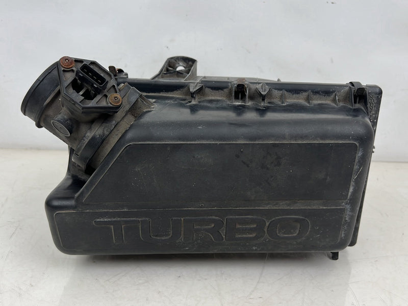 1993-1997 Volvo 850 Air Cleaner Filter Box Housing 6842884 OEM