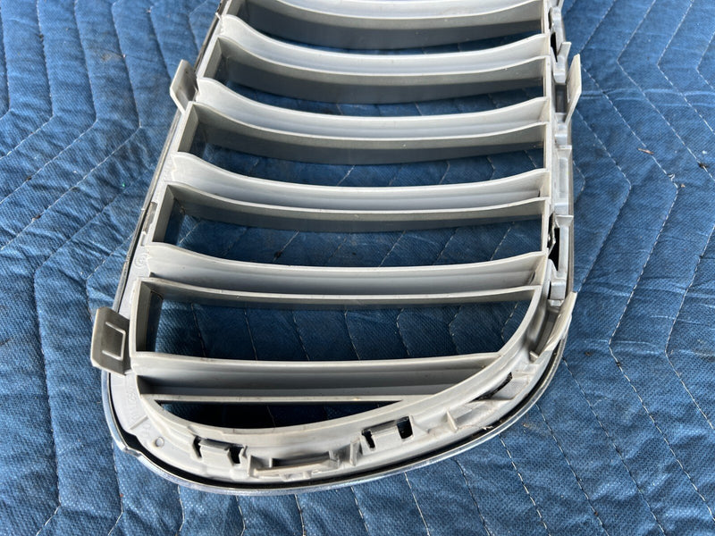 2011-2017 BMW X3 F25 Front Right Left Bumper Chrome Kidney Grille OEM #2301EM
