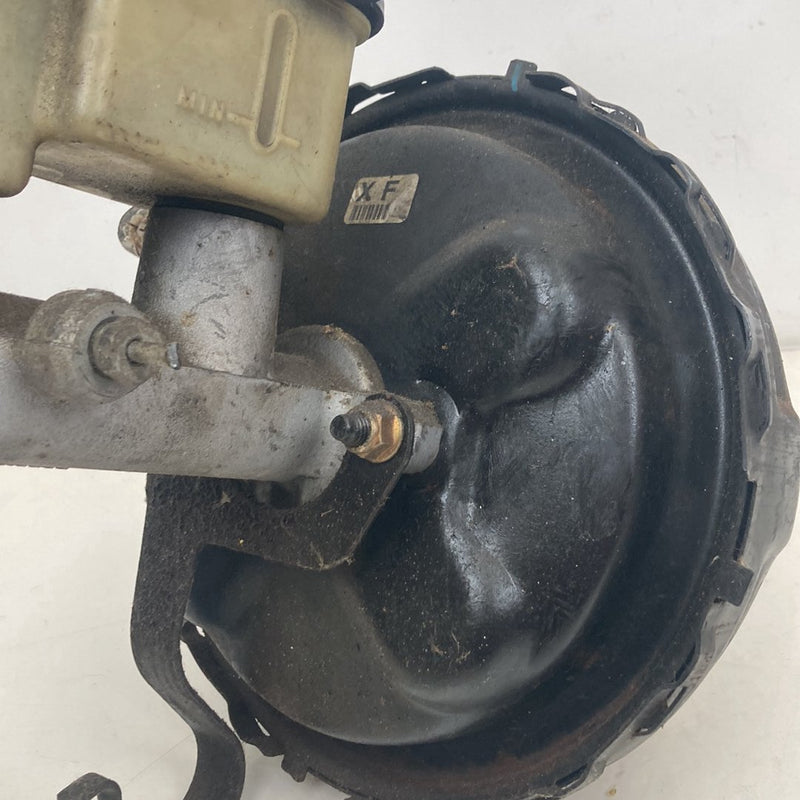 1995-1998 Chevrolet Silverado 2500 GMT400 Brake Master Cylinder Booster OEM
