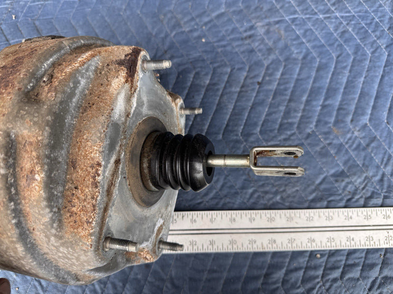 1986-1993 Volvo 240 244 245 Brake Booster & Master Cylinder Assembly OEM #4907E