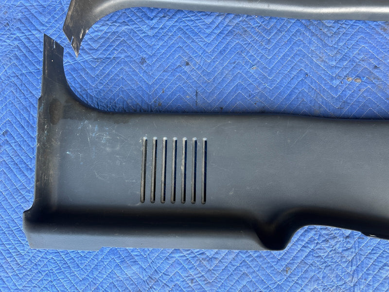 1999-2002 Chevy Silverado GM 1500 2500 B Pillar Trim Gray OEM #1839CN