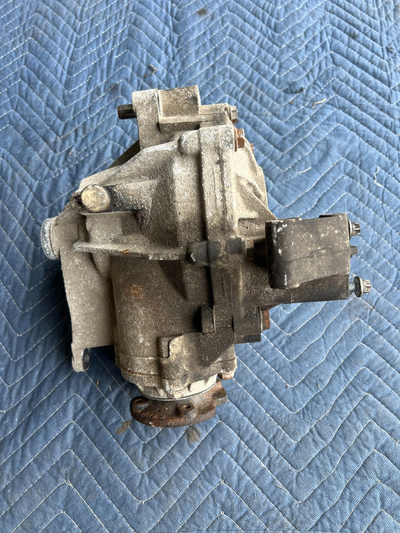 1998-2003 Mercedes W210 E320 Wagon Transfer Case Assembly Angle Gear OEM #4716EM