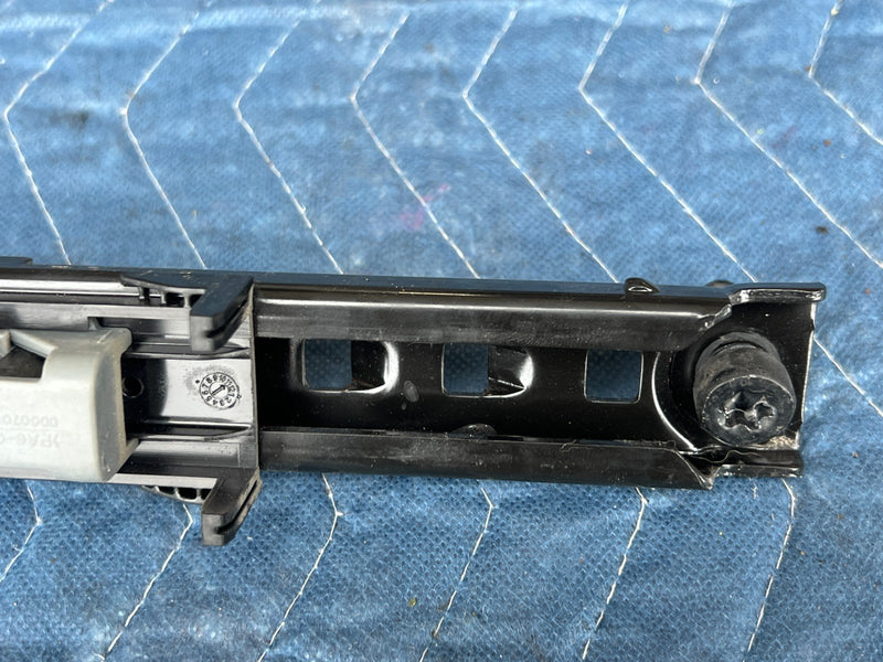 2012-2015 Chevy Cruze Front Seat Belt Adjuster Guide Slider 13580168 OEM #2202CN