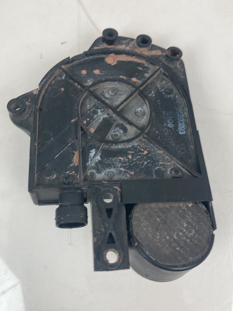 1996 Chevrolet Silverado GMT800 - Hood Work Light PN: 15990293 6109