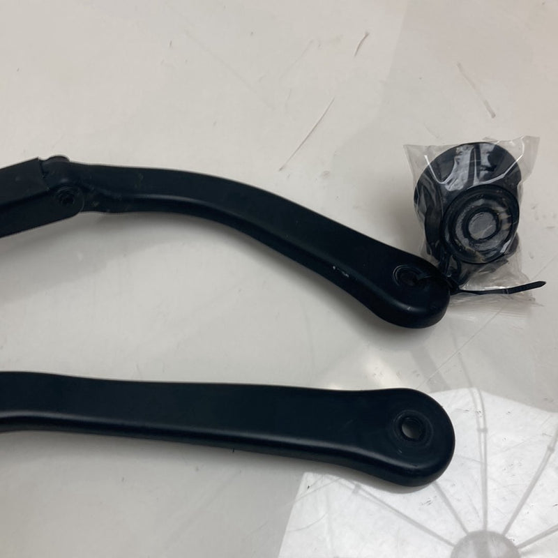 2009 BMW 328i E90 Wiper Arm 179158 179156 OEM