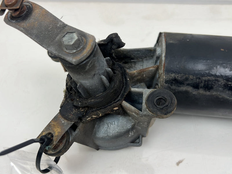 1975-1980 Volvo 244 240 Front Windshield Wiper Motor w/ Bolts OEM #5339EM