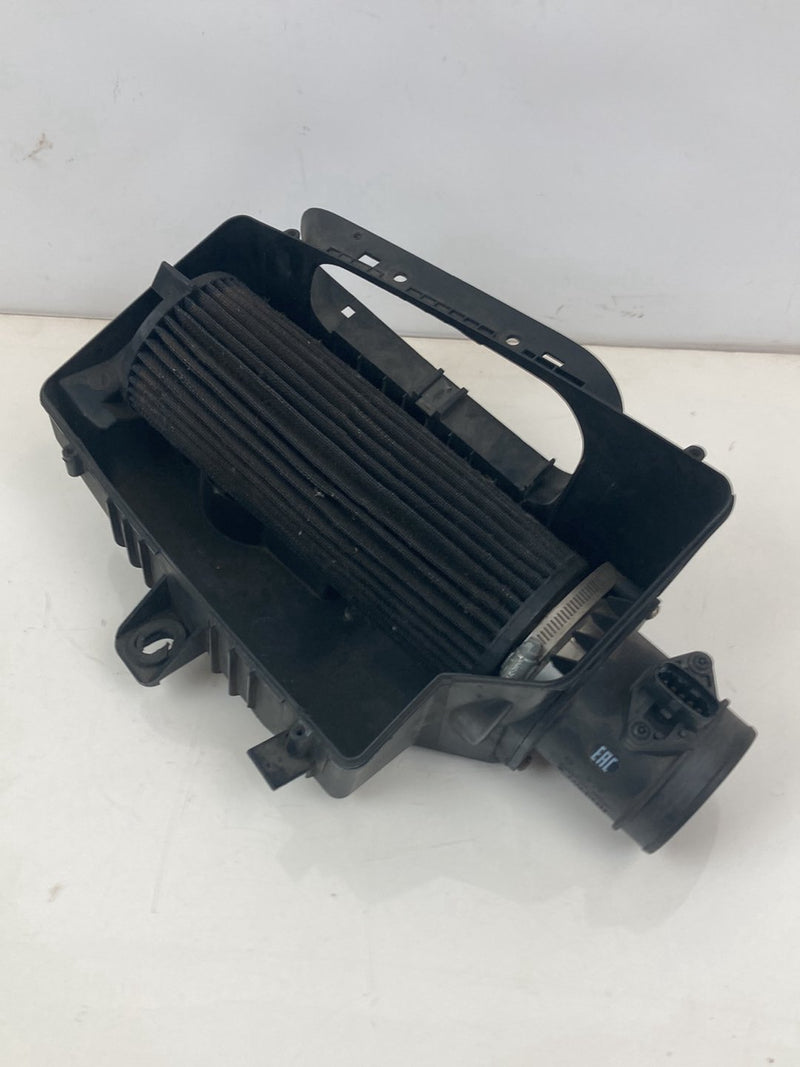 2007 Volvo S60 - Air Filter Box PN: 0280218089 30636333