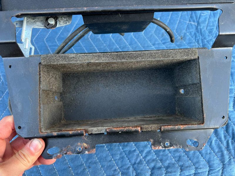 1986-1993 Volvo 240 244 Sedan Center Dash Trim Heat AC Control Switch OE #4200EM
