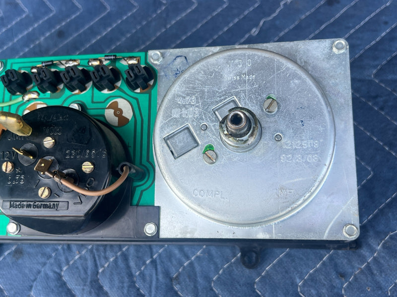 1967-1974 Volvo 140 142 144 145 Gauge Instrument Cluster Speedometer OEM #4903EM