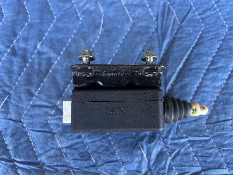1998-2003 Jaguar XJR XJ8 Trunk Deck Lid Lock Actuator GNC3535AA OEM #4580E