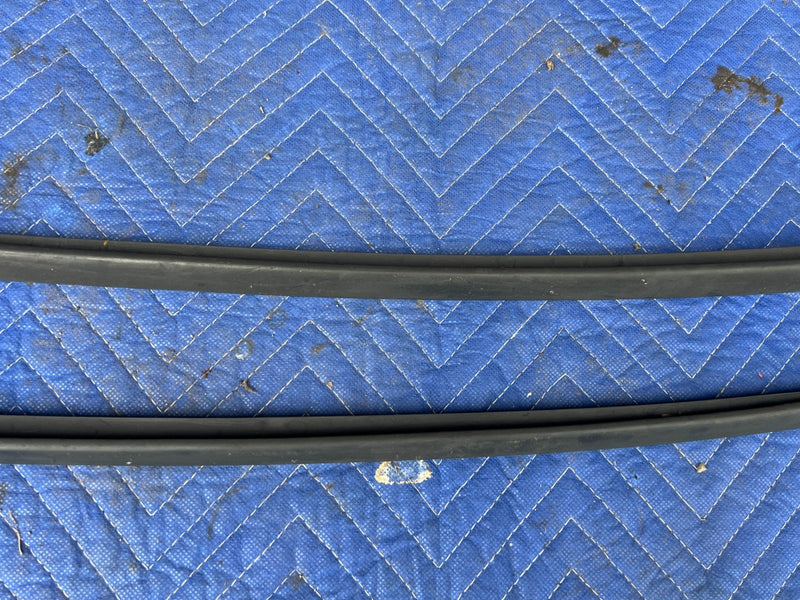 2005-2011 Audi A6 Left & Right Window to A Pillar Trim Seal 4F0854328 OE #3392EM
