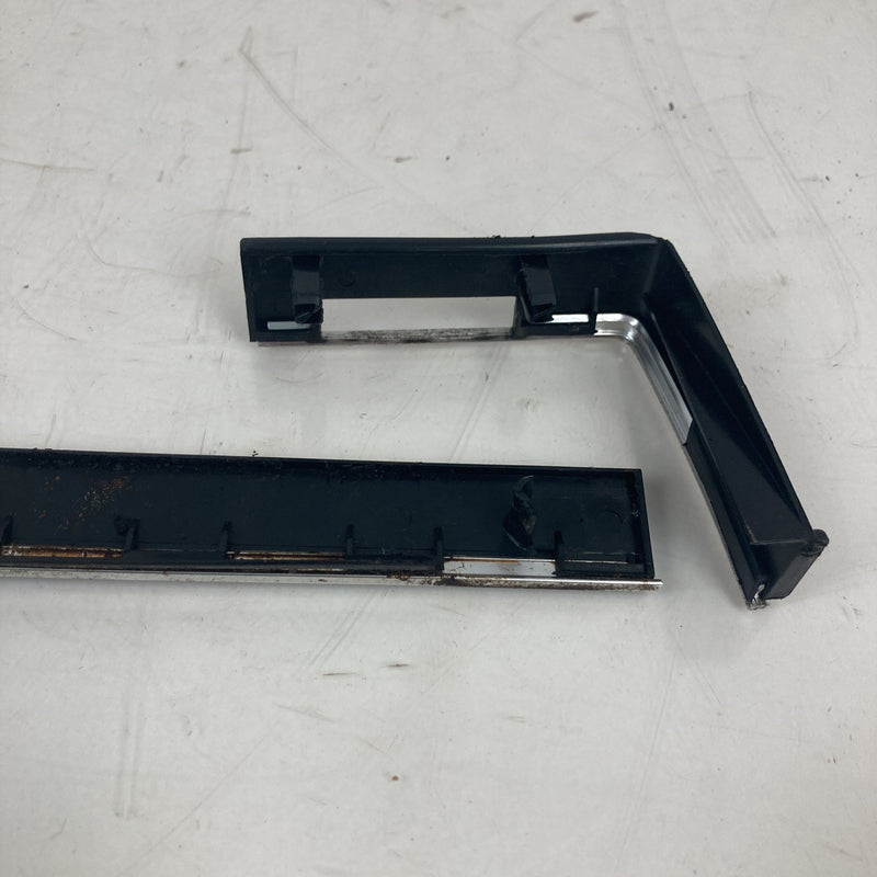 1981-1985 Volvo 240 245 Dash Vent Trim 1202251 OEM