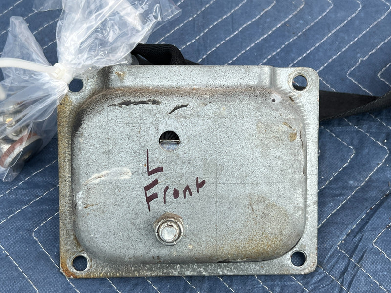 1967-1974 Volvo 140 142 144 145 Front Driver Left Seat Belt Retractor OE #4881EM