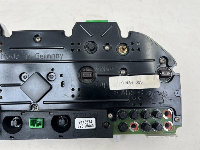 1993-1997 Volvo 850 Instrument Gauge Cluster Speedometer Assembly OEM