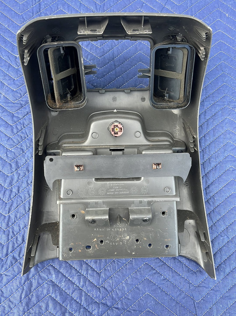 Chevrolet Silverado - Center Console PN: 15070570 15070488
