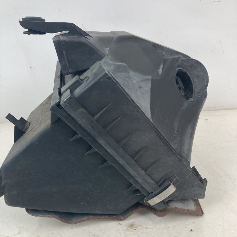 2001-2005 Volkswagen Passat Air Cleaner Box MAF OEM #5542M