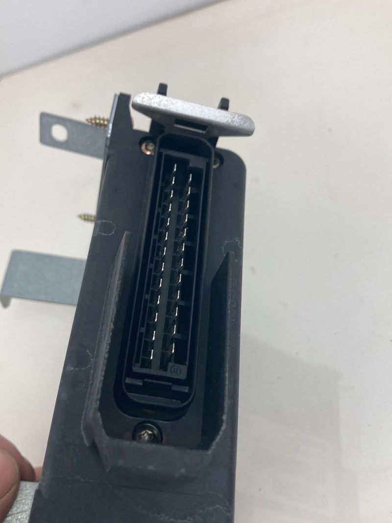 1992 Volvo 940 944 - Ignition Control Module EZK PN: 0227400148 3517369
