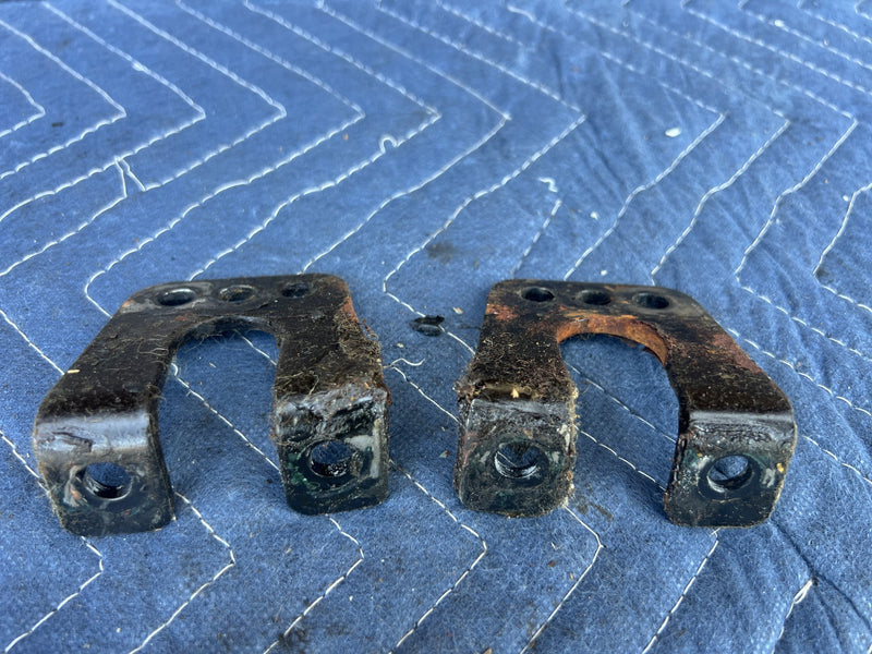 1973 Volvo 140 142 - Hardware