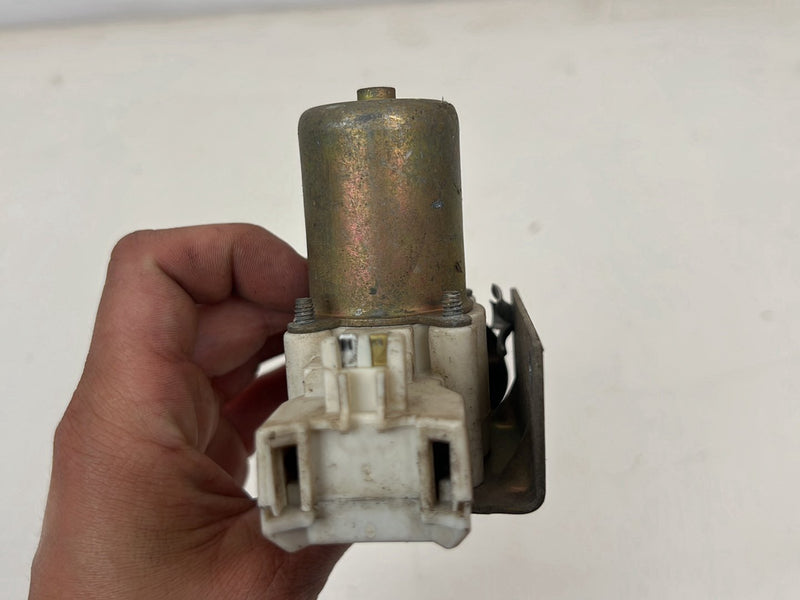 1976-1979 Cadillac Seville Front Passenger Door Lock Actuator Motor OEM #5609EM