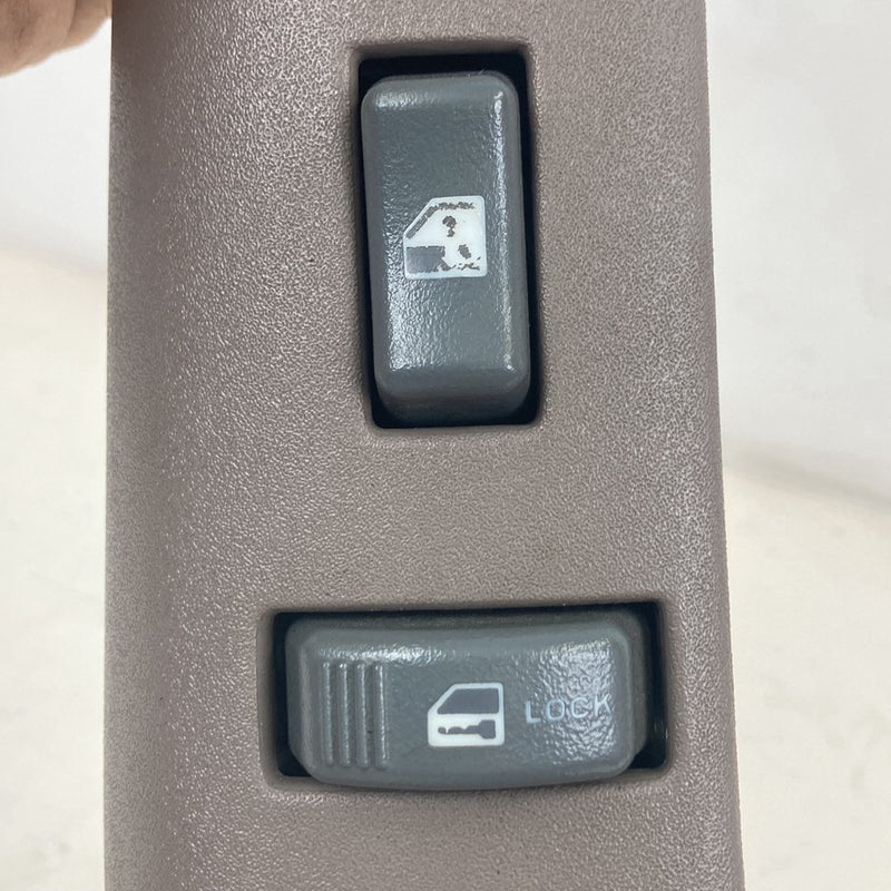 1995-1998 Chevrolet Silverado 2500 GMT400 Power Window Switch 15975992 OEM