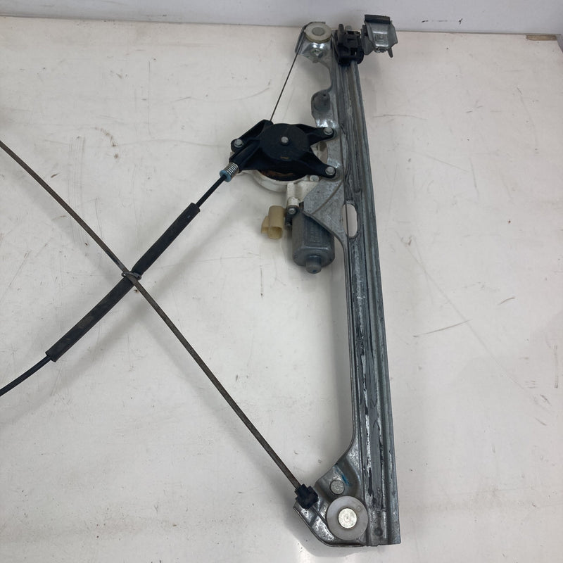 2014-2020 Chevrolet Silverado 1500 Front Right Window Regulator OEM #5575M