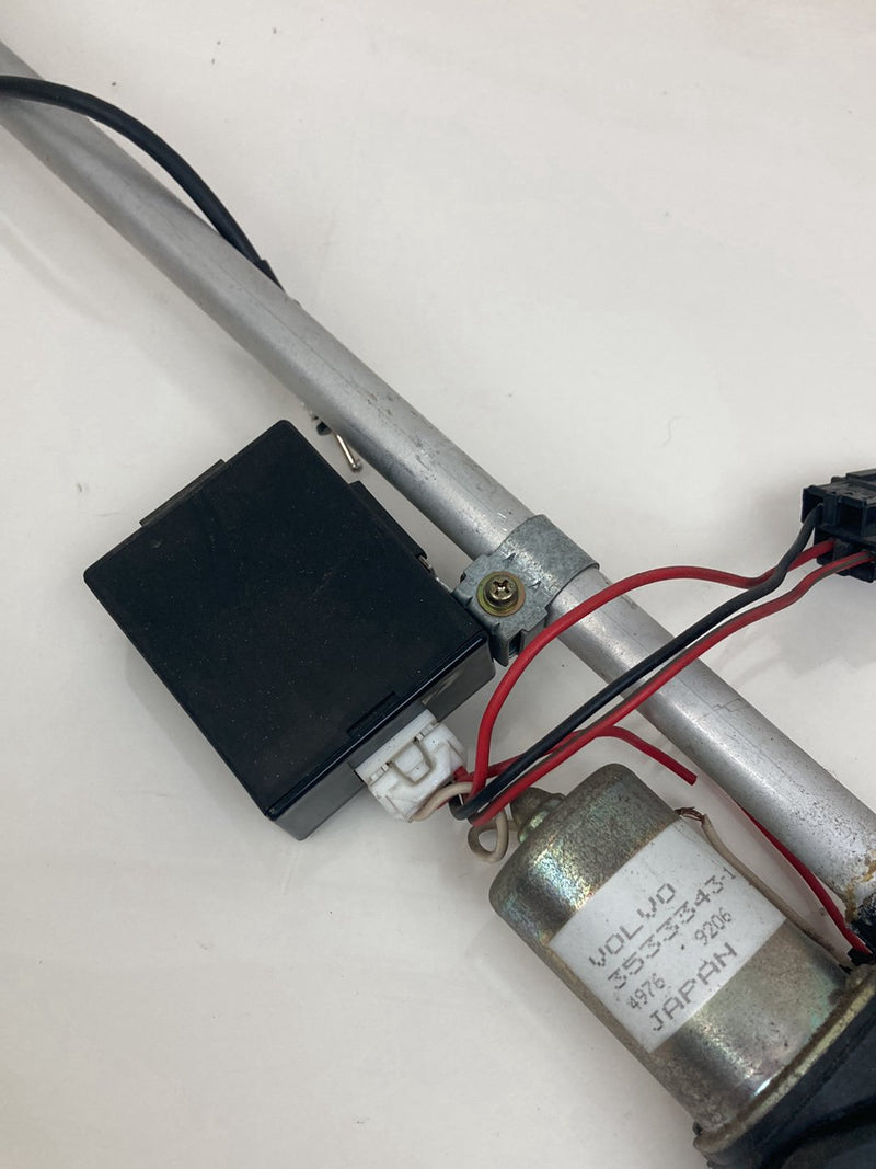 1992 Volvo 940 944 - Antenna PN: 3533343-1