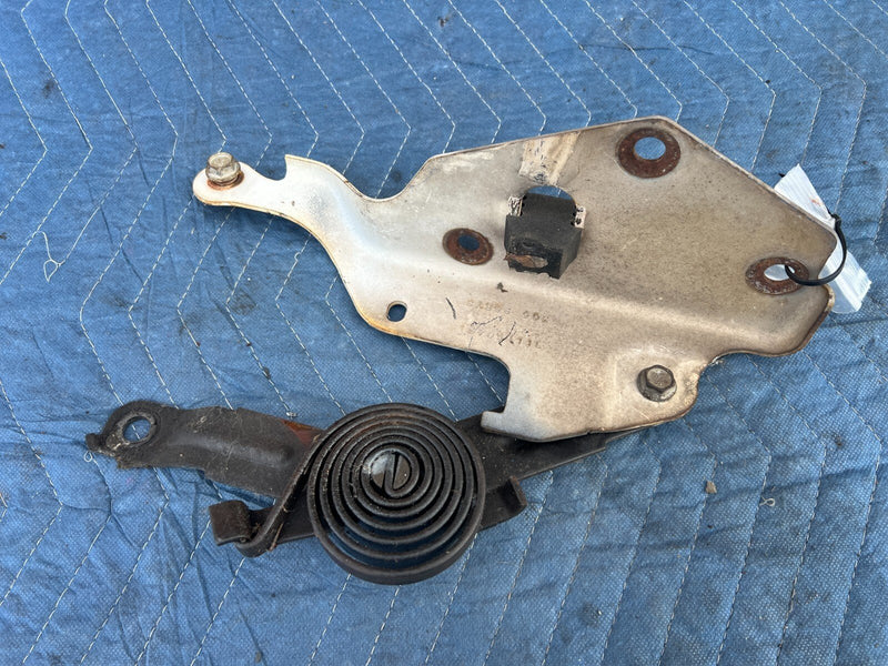 1999-2002 Chevy Silverado GM 15705112 Front Hood Spring Hinge Pair OEM #1844CN