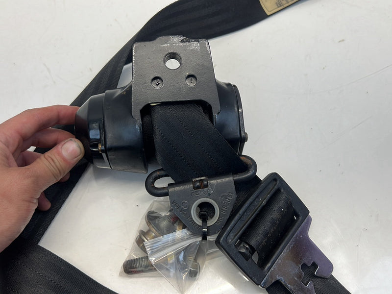 1975-1980 Volvo 244 240 Seat Belt Retractor Assembly Rear Right OEM #5278EM