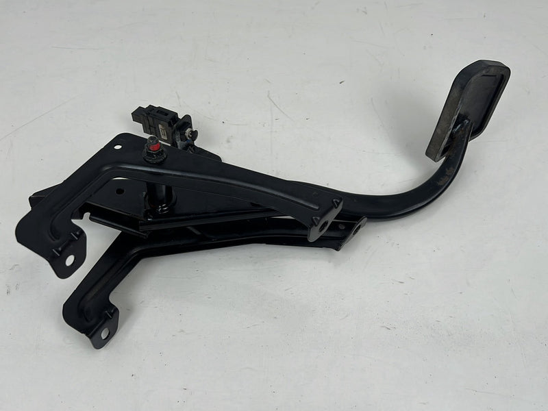 2004-2007 Volvo S60R V70R Brake Pedal Lever Assembly 8622064 OEM #5776EM