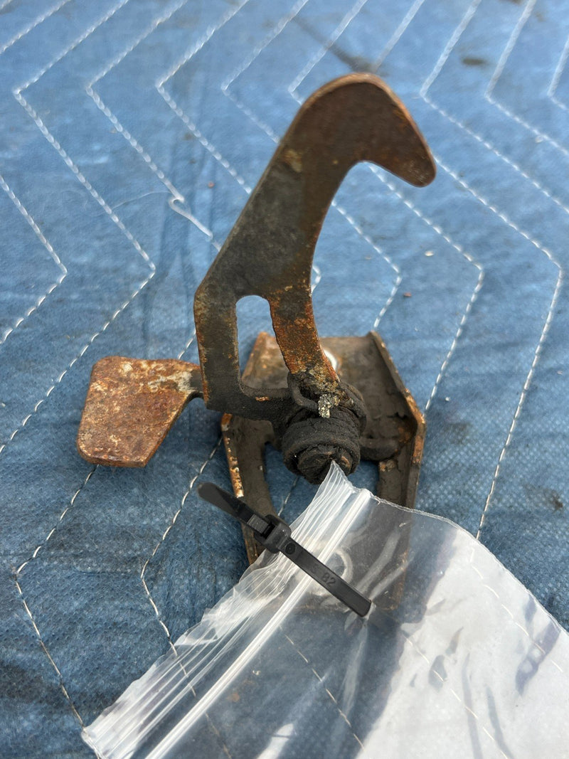 1992-1995 Volvo 940 740 Hood Latch Engine Bonnet Release Handle OEM #3285EM