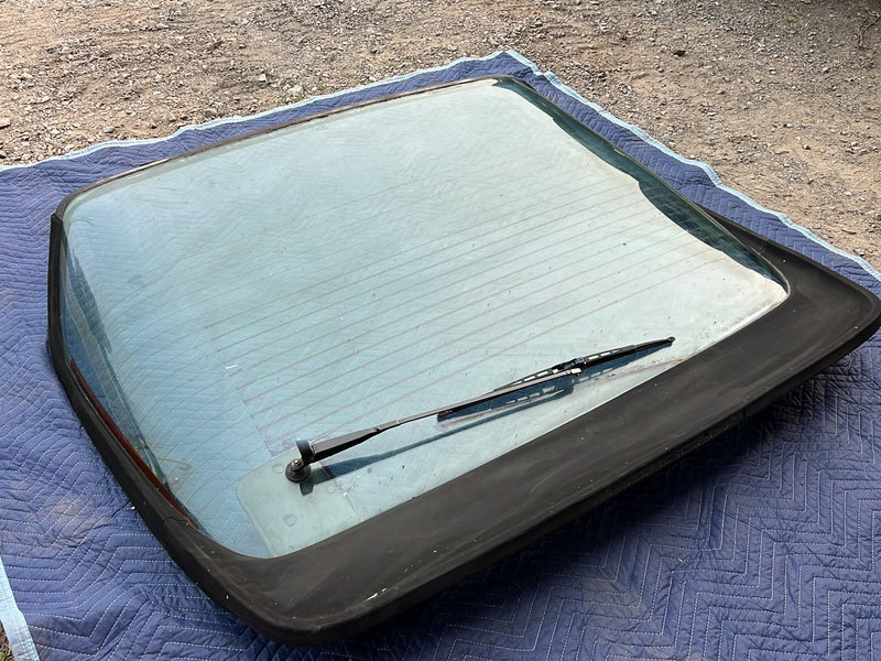 1983-1985 Porsche 944 Rear Hatch Windshield Window Glass Assembly OEM #5724EM