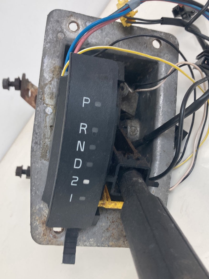 1992 Volvo 940 944 - Automatic Shifter Assembly PN: 3544164