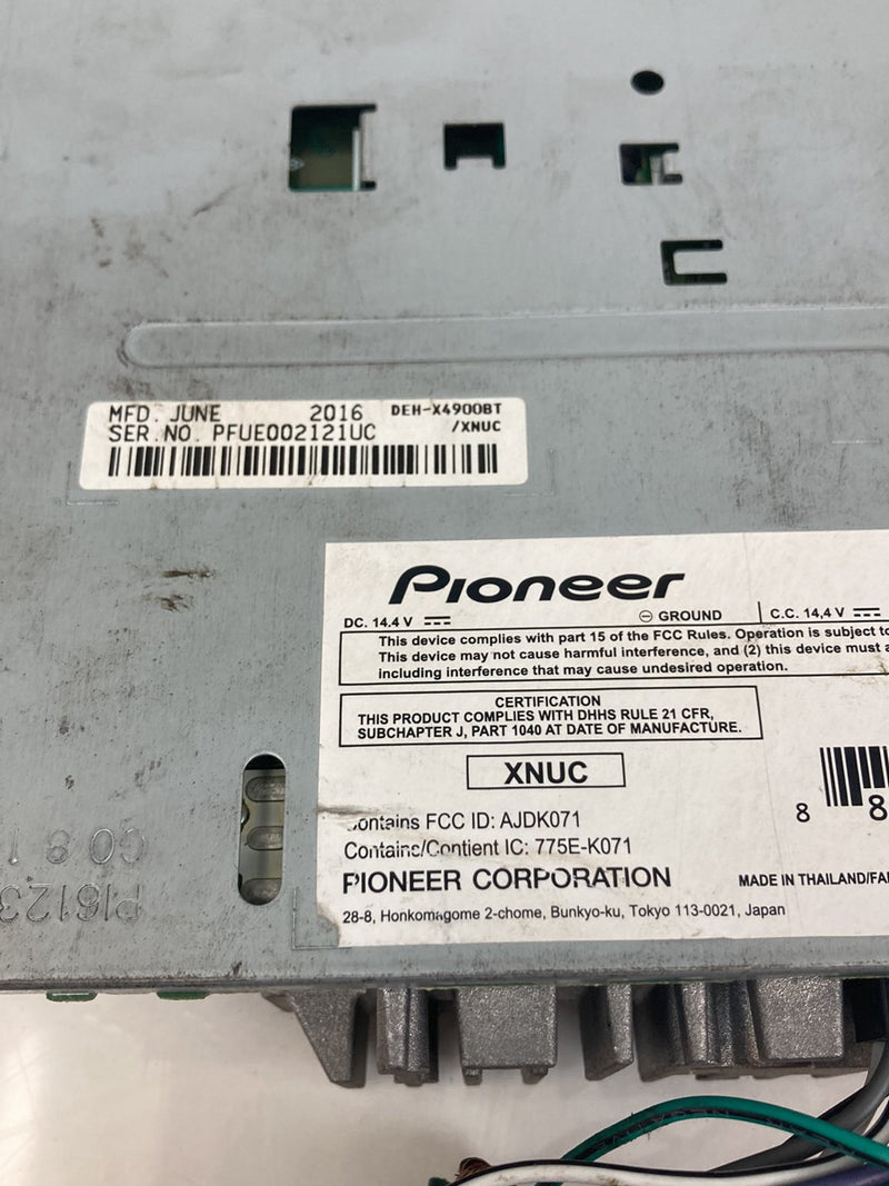 1992 Volvo 940 944 - Radio PN: DEH-X4900BT