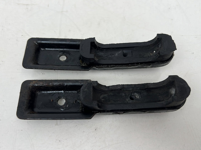1990-1992 Volvo 740 745 940 Upper Radiator Support Bracket Mount Pair OE #5881EM