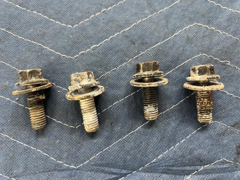 1993-1997 Volvo 850 850R V70 S70 C70 Driver L Seat Bolt Set Hardware OEM #4535E