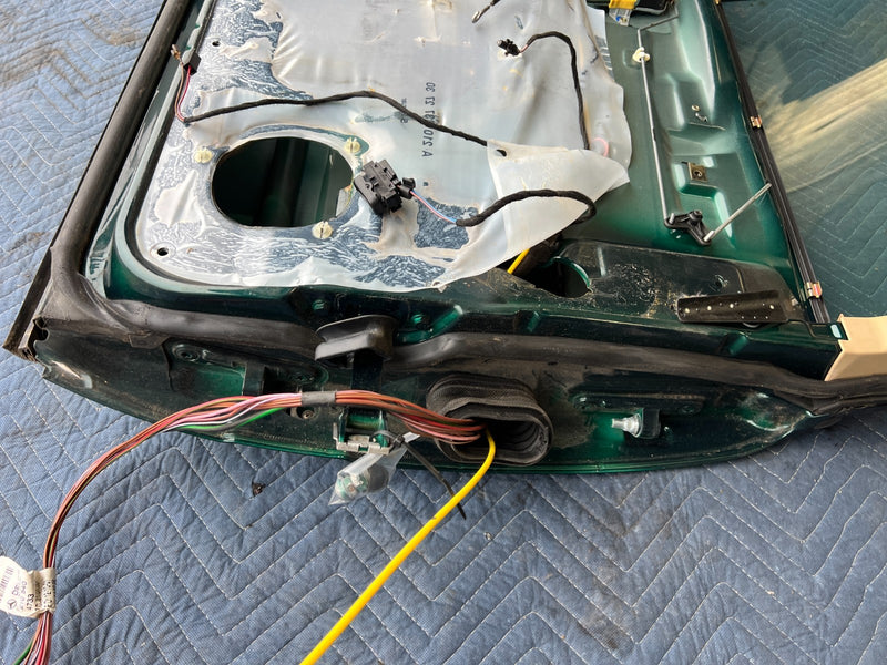 1998-2003 Mercedes W210 E320 Wagon Rear Driver Left Door Assembly OEM #4732EM