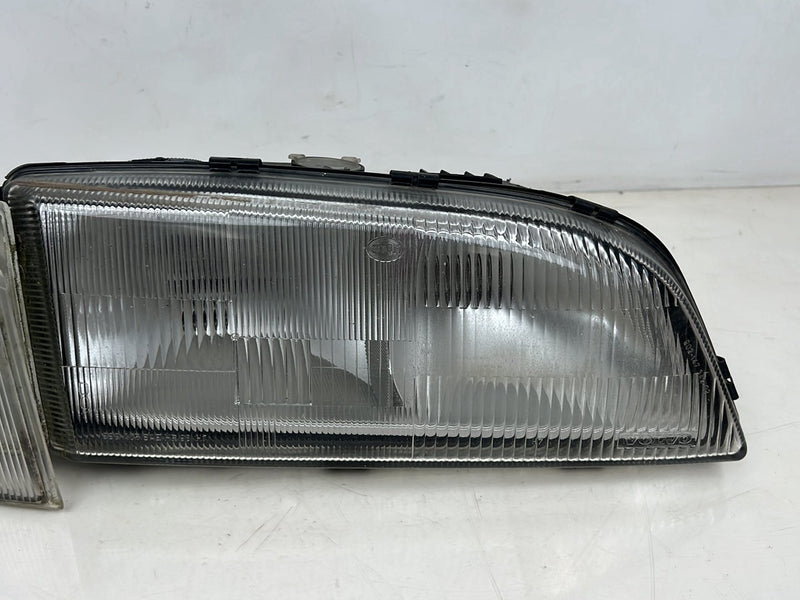 1998-2000 Volvo V70 S70 Front Left Right Headlight Lamp Pair OEM