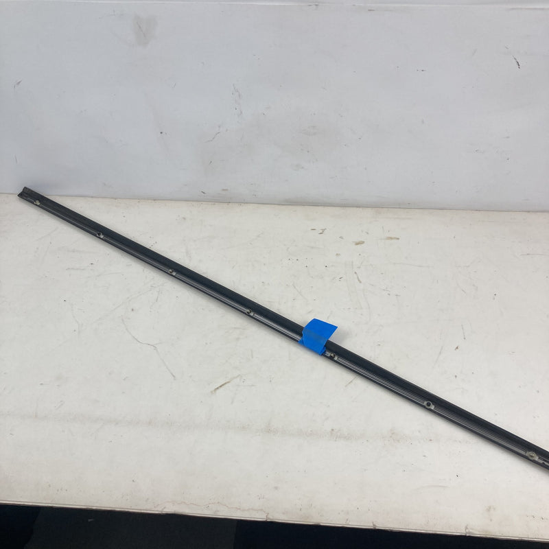 1981-1985 Volvo 240 245 Front Right Fender Belt Line Trim Passenger OEM